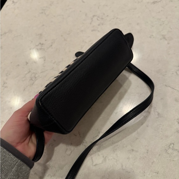 Ralph Lauren cream and navy shoulder bag with adjustable leather strap - Picture 6 of 16